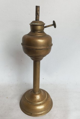 Rare petite lampe pétrole - rare, à