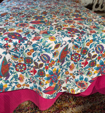 Nappe ovale vintage mais neuve