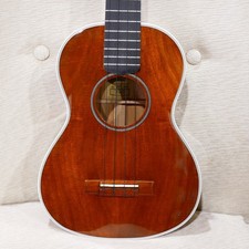 Pinoi PNT-12K / Ténor / Koa /