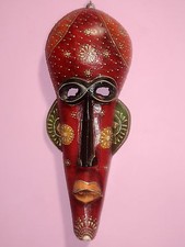 MASQUE EN BOIS ART TRIBAL
