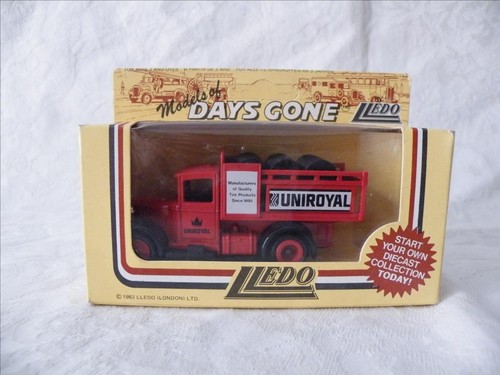 Camion fourgon pneus - ,