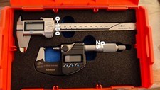 Lot micromètre digital 150 + pied à coulisse 0-25 Mitutoyo étanche