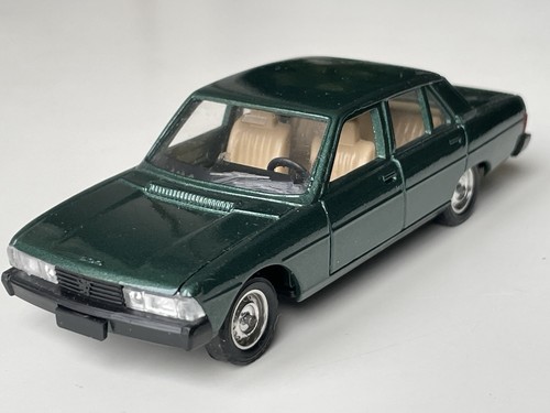 Peugeot 604 vert - 604,