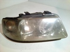 Optique avant principal droit