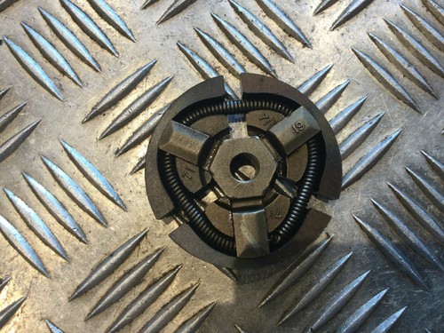 Embrayage pour tronçonneuse - pour,