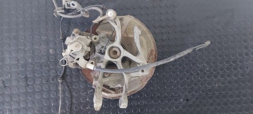 Fusée arrière gauche peugeot - fusée,
