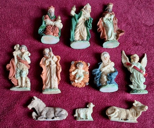 Anciennes figurines santons - figurines,