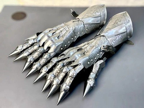 Halloween gauntlet nazgul - halloween,