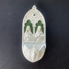 Bénitier sujet, La Vierge