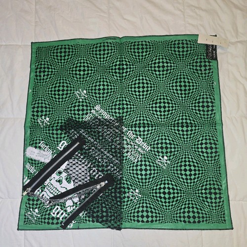 Dead threads green black - threads,
