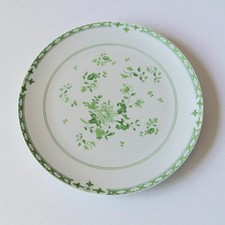 Limoges Raynaud. Plat rond en porcelaine modèle à l'Amphitrite vert