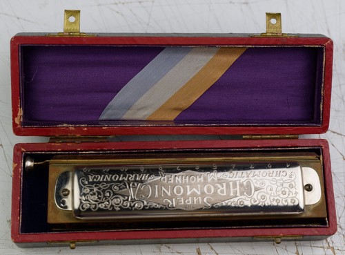 Harmonica chromatique super - chromatique,