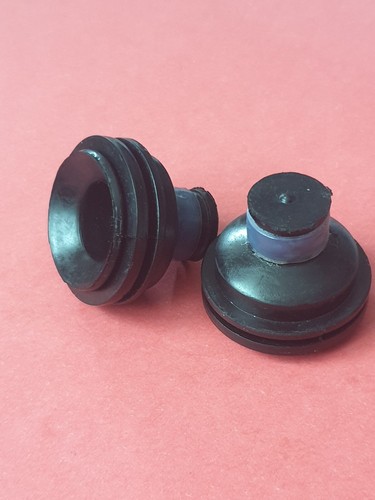Support cache moteur - 1,
