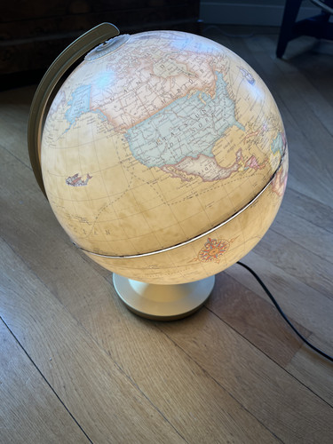 Globe terrestre lumineux - globe,