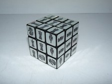 ancien clone style rubik's cube échecs magic cube chess 3X3X3 année 80 / 5,7cm
