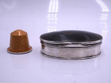 RARE TABATIERE OVALE EN ARGENT
