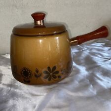 A2 POÊLON A FONDUE ANNÉE 70 AVEC COUVERCLE EN TAULE ÉMAILLÉ FLEUR MARRON VINTAGE