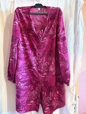 LES PETITES ...   robe chemise  taille L ou 40