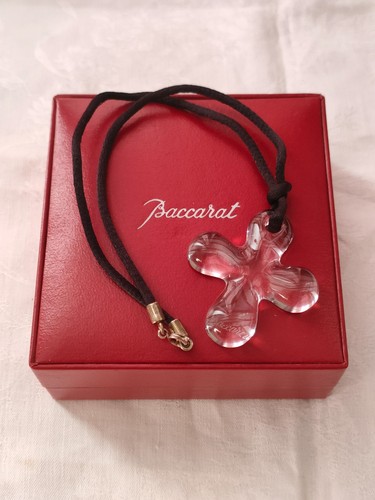 Bijou collier ras - :, ,