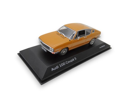 Audi 100 coupé - s, modèle