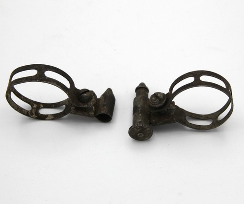 Collier support pompe - , ancien