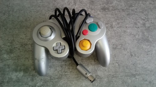 Nintendo gamecube official - nintendo,