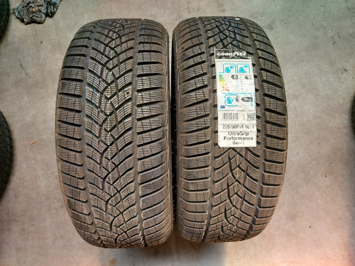 Pneus hiver 235 r18 101v - 2x,