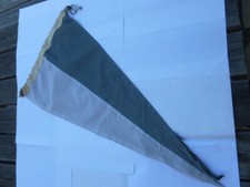 A déterminer, fanion de convoi GRIS foncé sur gris clair 77cm x 38 cm en tissu