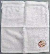 Serviette à broder Capcom x