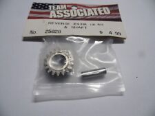 ASSOCIATED 25028 Reverse Idler Gear & Shaft MONSTER GT / THUNDER TIGER MTA-4