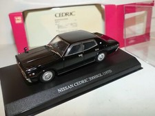NISSAN CEDRIC 2000 SGL Noir DISM 1:43