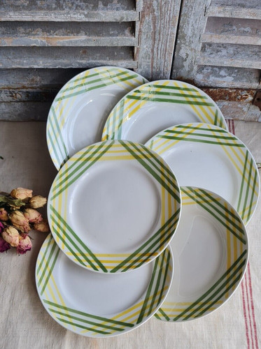 Anciennes assiettes plates - anciennes,