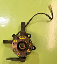 Moyeu Avant Droit / RENAULT CLIO 2 / Phase 2 / 1.2 / 16v