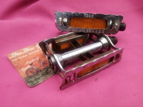 Lyotard 136r pedals old - lyotard,