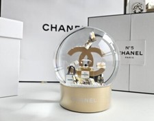 Chanel 2023 Cadeau VIP "Rare"