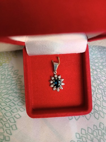 Pendentif saphir et - k,