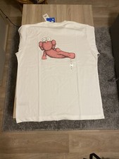 Kaws uniqlo t shirt - -, t-shirt