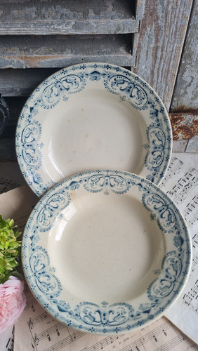 Anciennes assiettes creuses - 2,