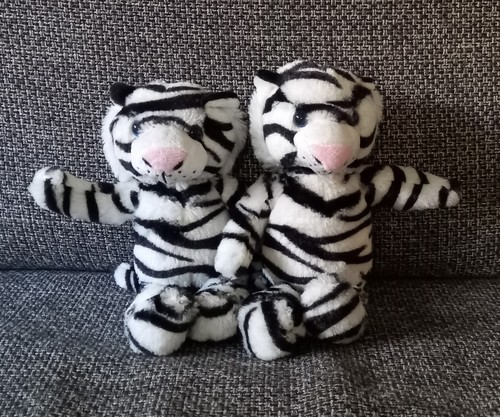 Peluches kinder tigre - peluches,