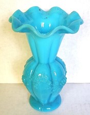 Vase ancien en Opaline bleue