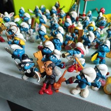 LOT DE 67 FIGURINES