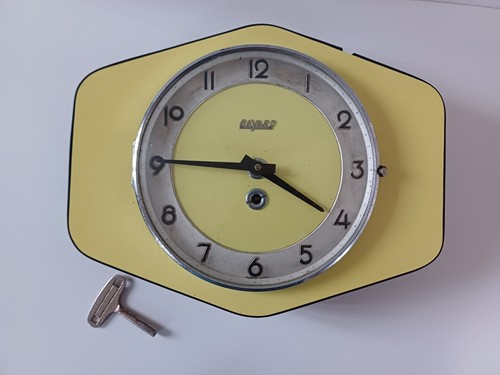Ancienne pendule murale - ancienne,