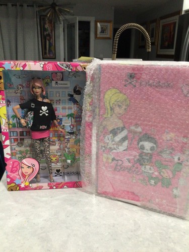Two tokidoki barbie - barbie, 2011