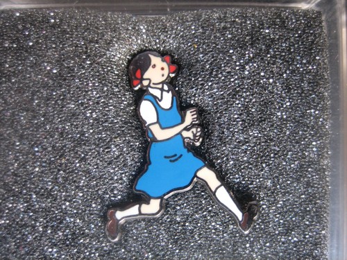 Figurine pin émail jo - pin's,