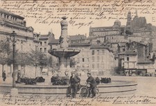 Carte postale ancienne card LE PUY-EN-VELAY fontaine chassaing vélo timbrée 1908