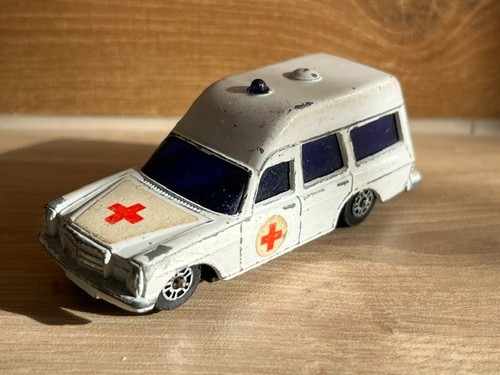 Mercedes benz 220 - mercedes, binz