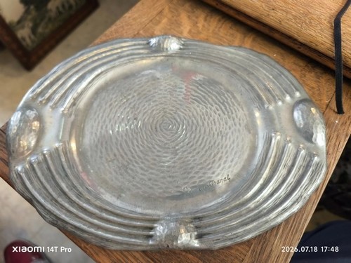 Plat etain par - par, eugene
