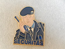 Pin's SECURITAS - signé WST