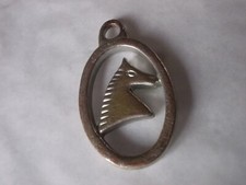 Pendentif cheval médaillon