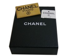 Authentique plaque à broche